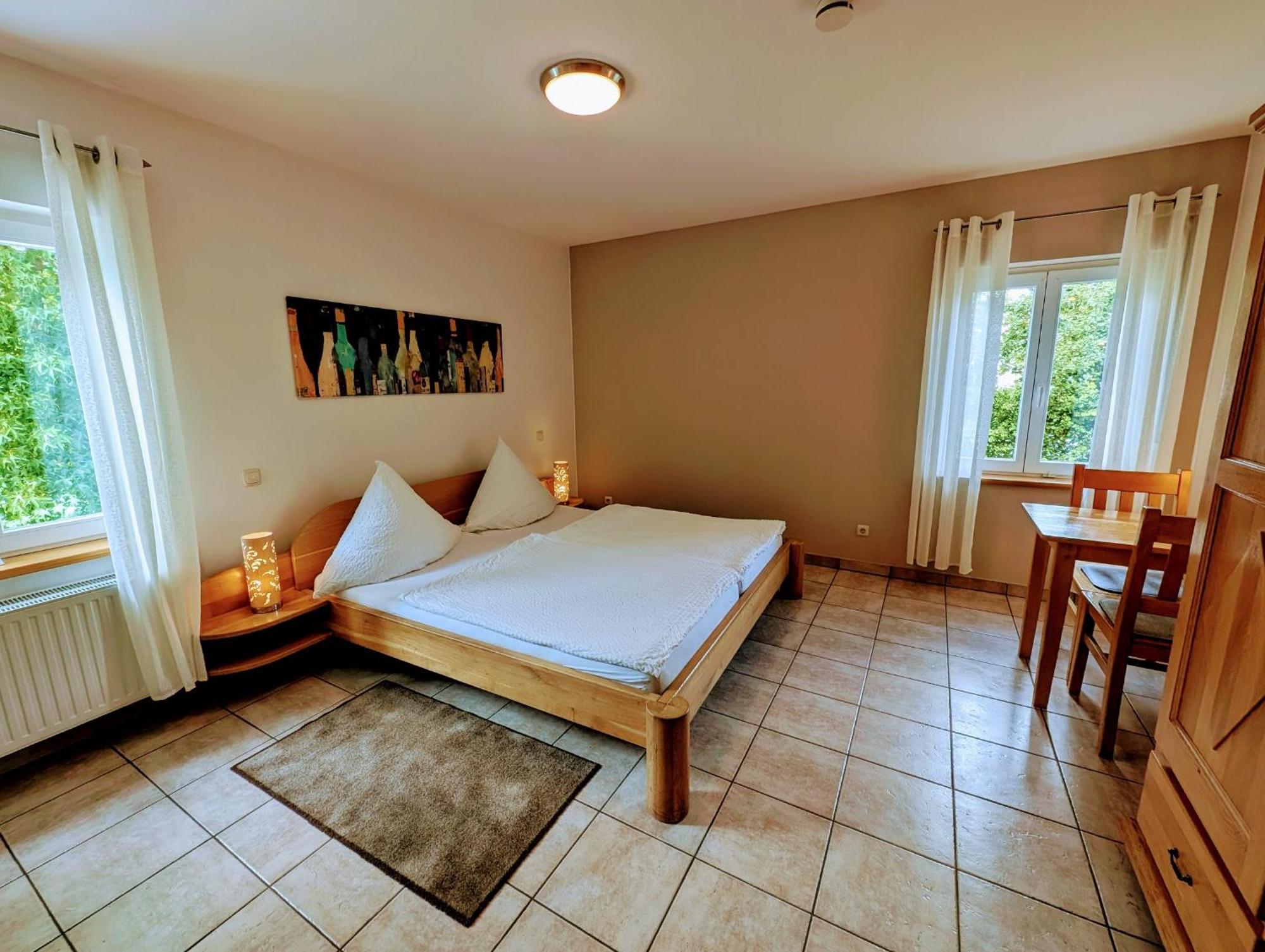 Weingut Weich Hotel Riol Buitenkant foto